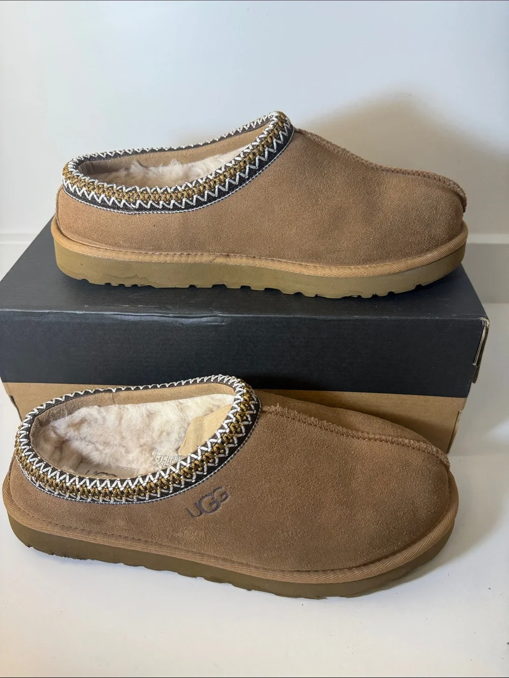 UGG Men's Chestnut Suede Tasman Slippers - Size 10 (Like New)